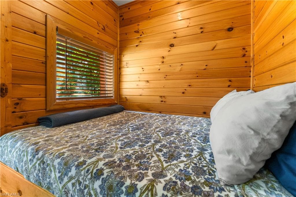 4062 Chamberlain Ln, Out Of Area, TN 37862-25