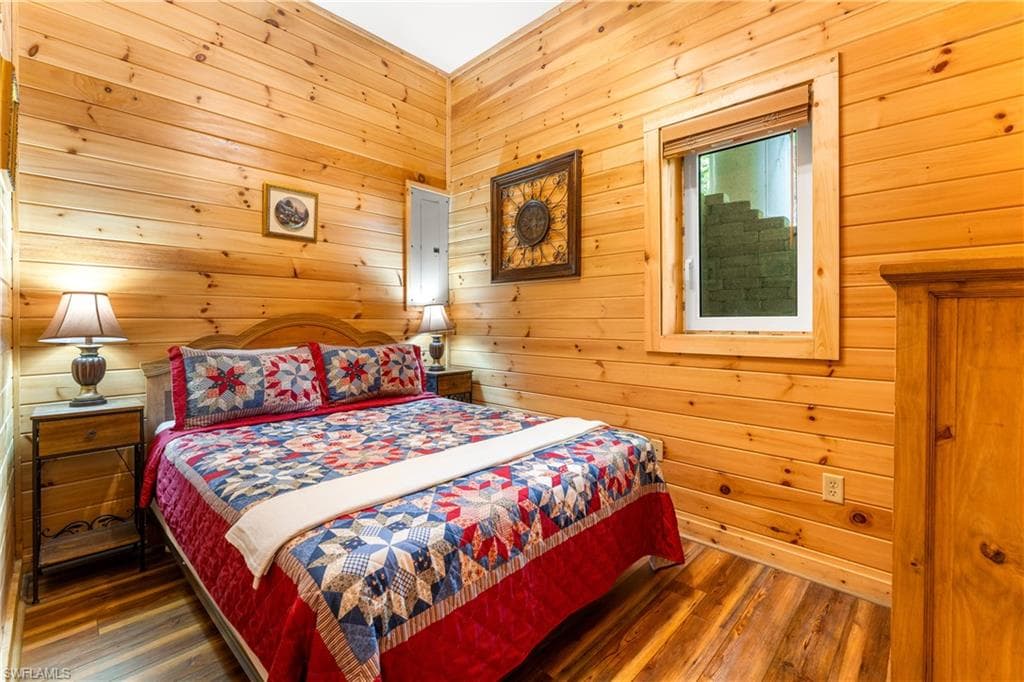 4062 Chamberlain Ln, Out Of Area, TN 37862-26