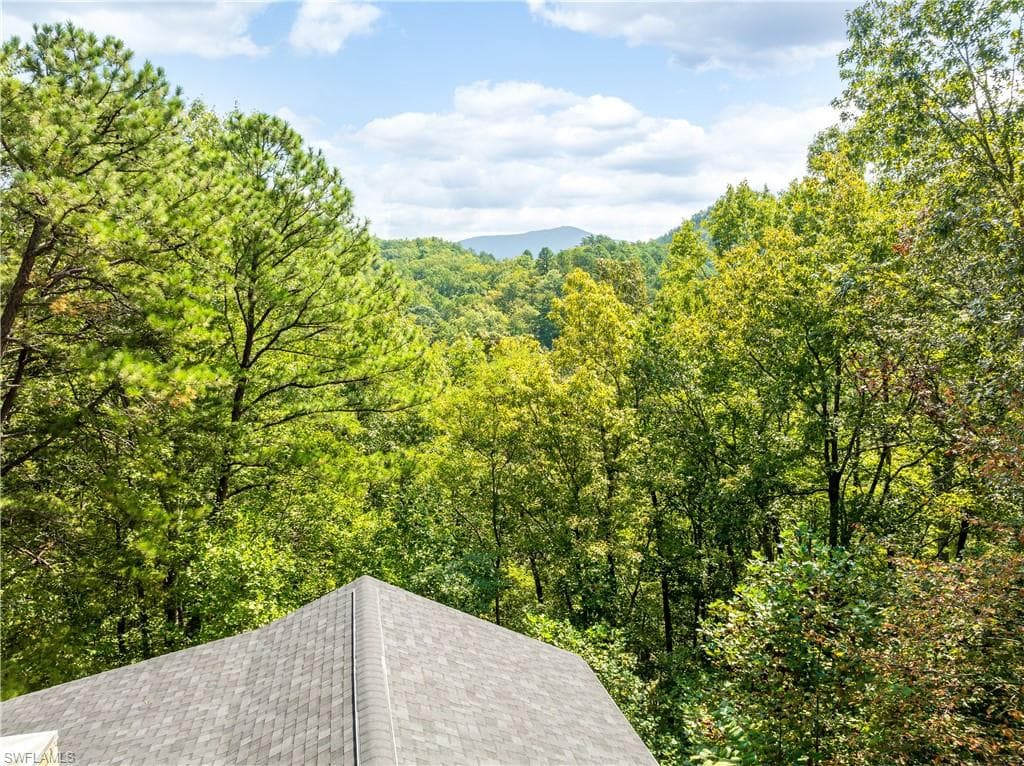 4062 Chamberlain Ln, Out Of Area, TN 37862-35