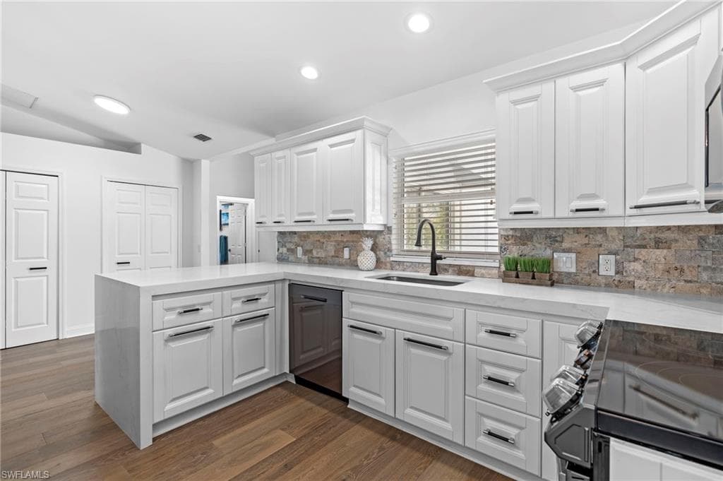 1242 6th Ave, Marco Island, FL 34145-8