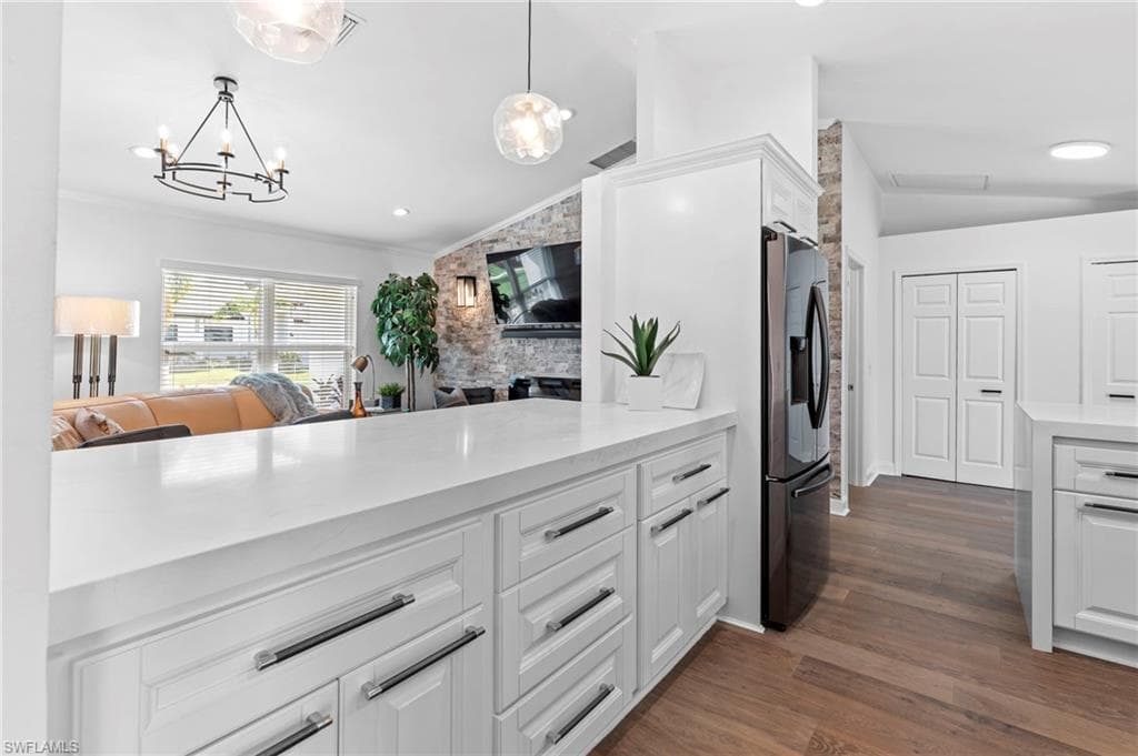 1242 6th Ave, Marco Island, FL 34145-9