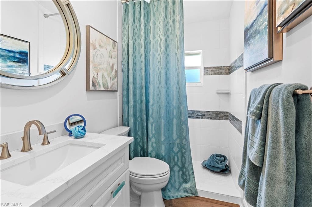 1242 6th Ave, Marco Island, FL 34145-18