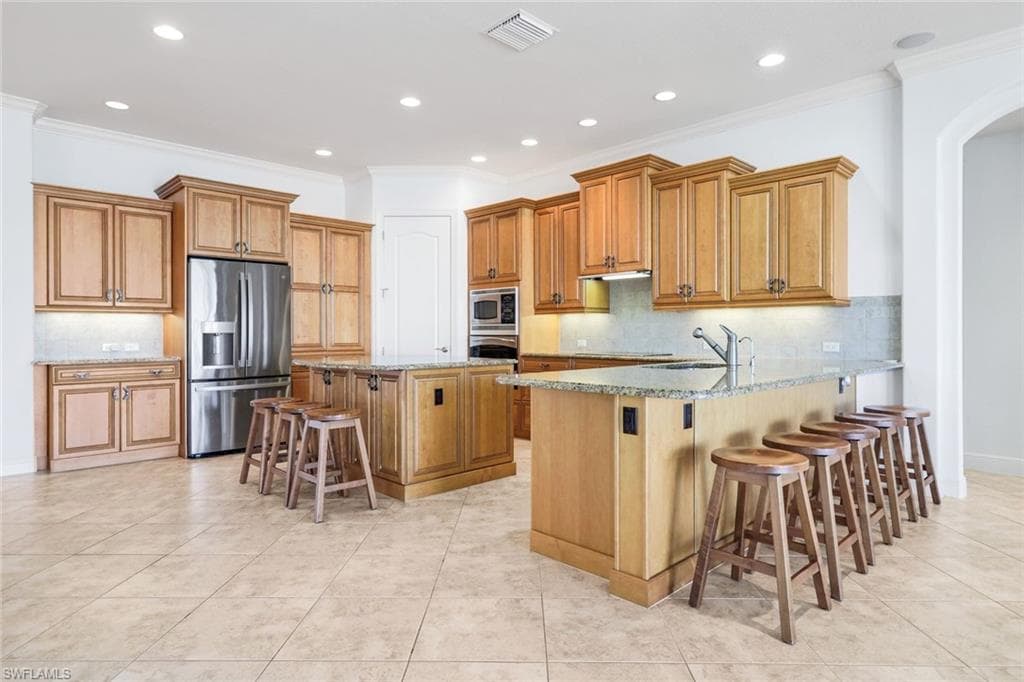 864 Magnolia Ct, Marco Island, FL 34145-16