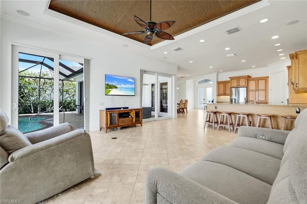 864 Magnolia Ct, Marco Island, FL 34145-19