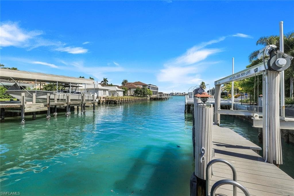 864 Magnolia Ct, Marco Island, FL 34145-36