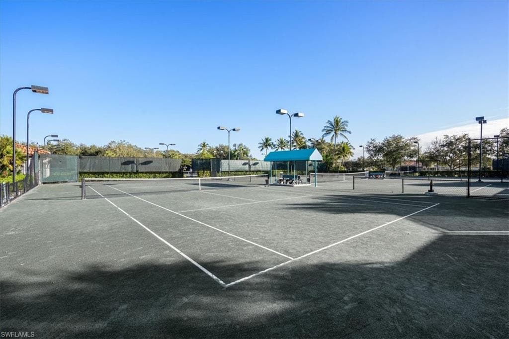 3833 Huelva Ct, Naples, FL 34109-32