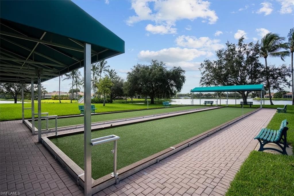 3833 Huelva Ct, Naples, FL 34109-34