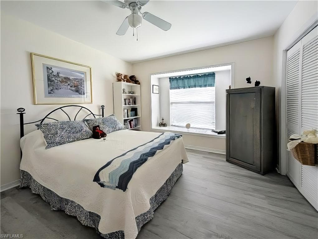 4817 Berkeley Dr, Naples, FL 34112-14