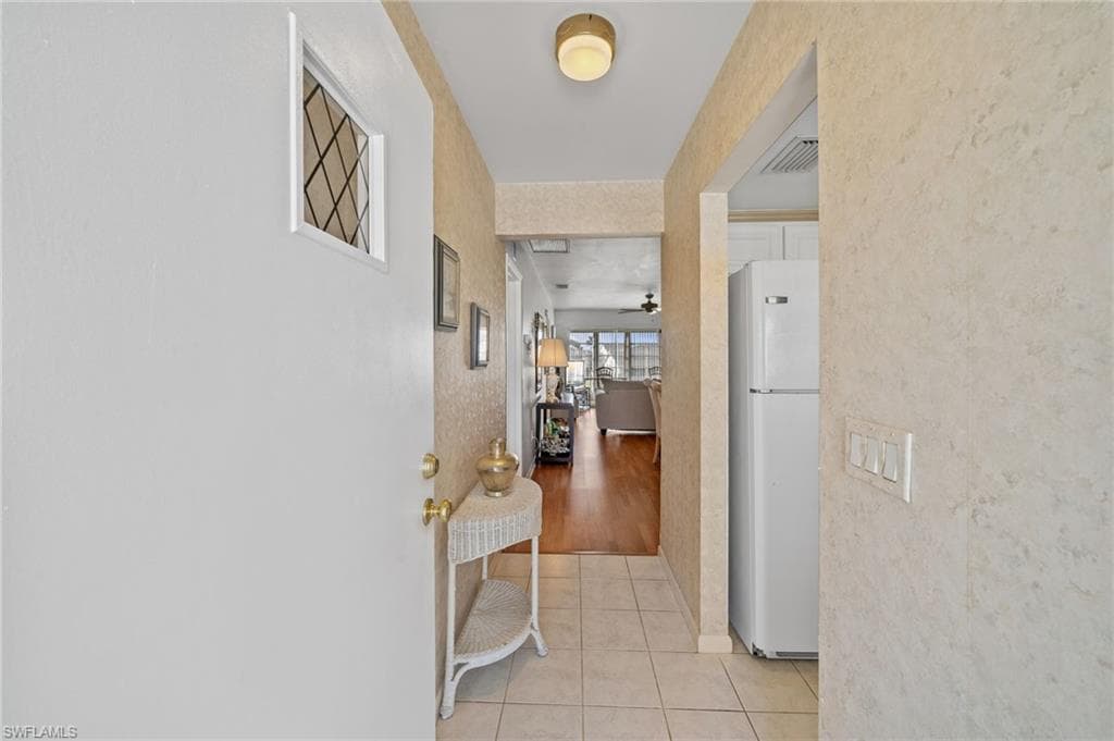 8741 Lueck Ln 5, Fort Myers, FL 33919-30