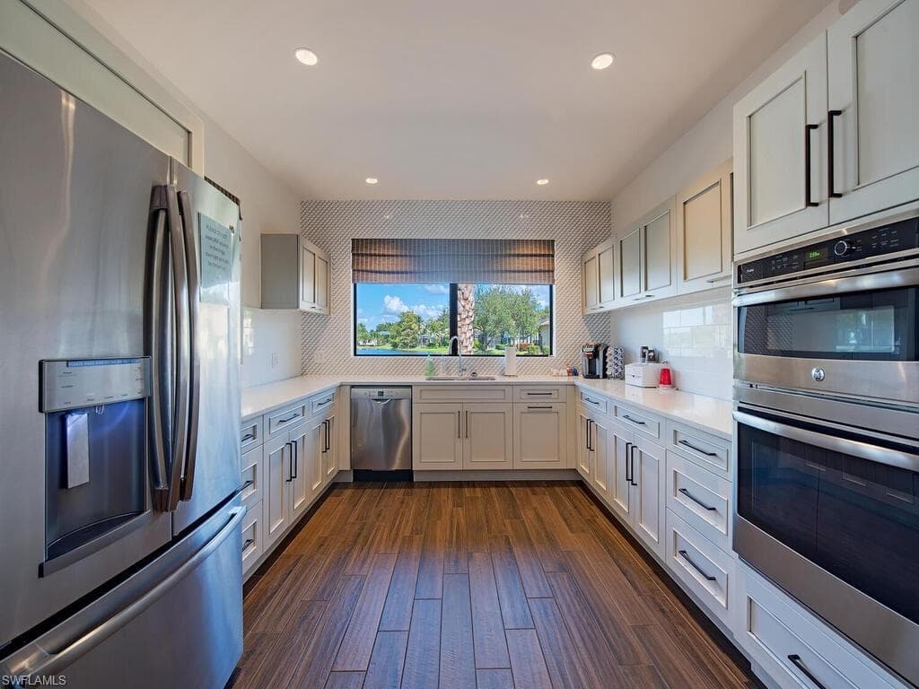 8093 San Vista Cir 2-2l, Naples, FL 34109-15