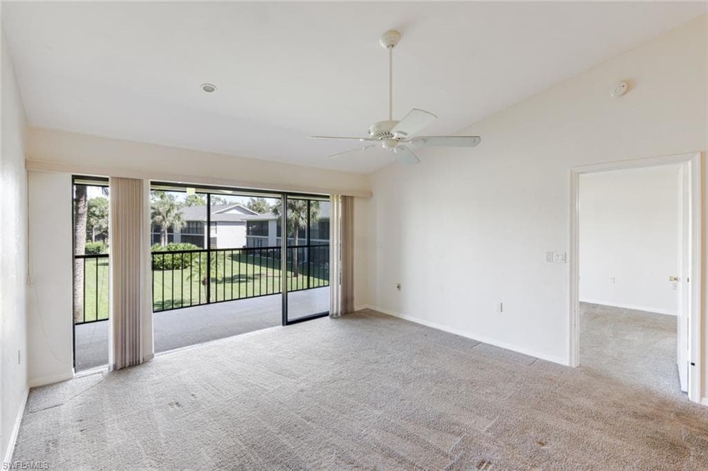 1228 Commonwealth Cir O203, Naples, FL 34116-8