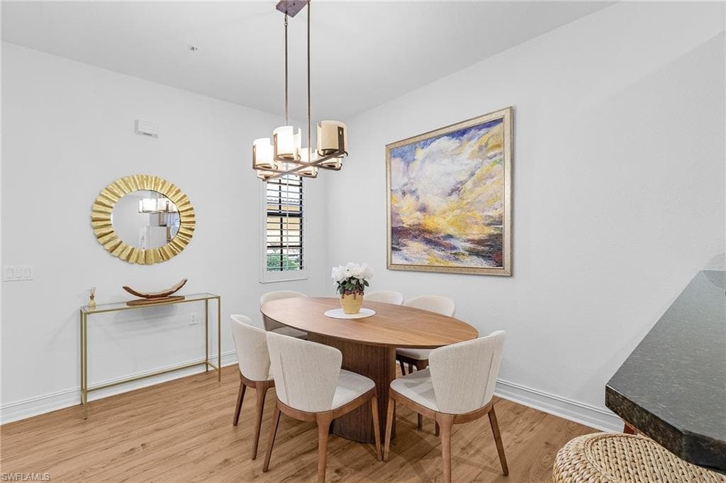 9118 Chula Vista St 12002, Naples, FL 34113-10