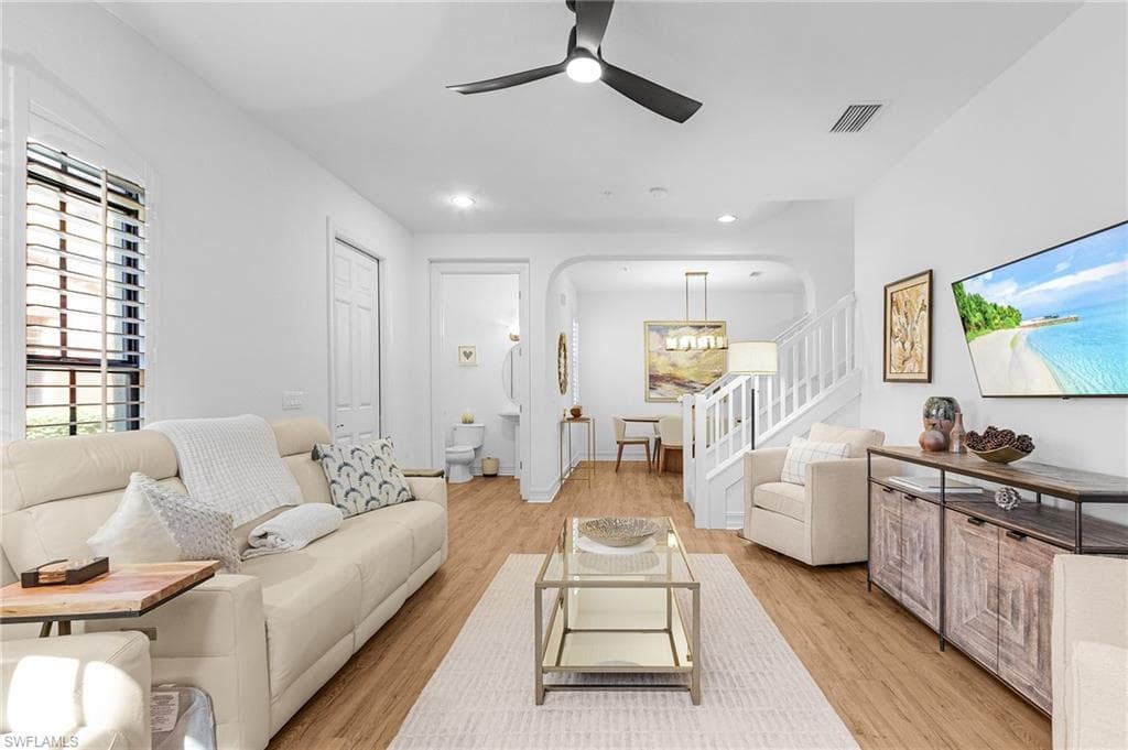 9118 Chula Vista St 12002, Naples, FL 34113-4