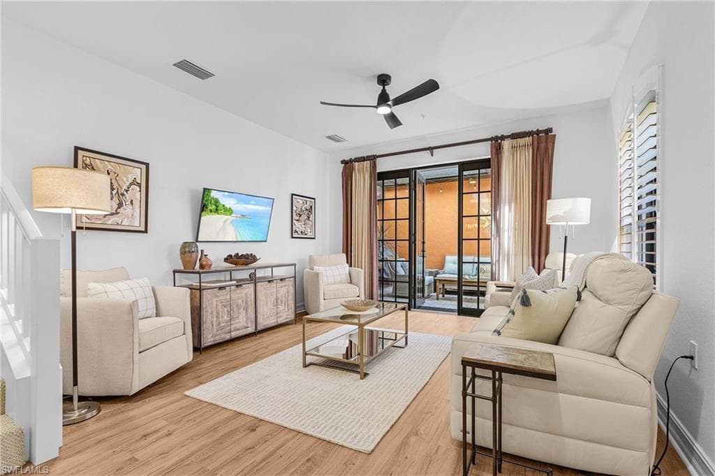 9118 Chula Vista St 12002, Naples, FL 34113-5