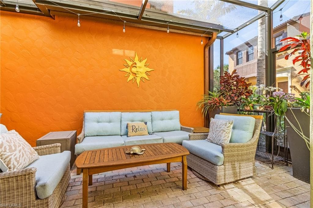 9118 Chula Vista St 12002, Naples, FL 34113-7