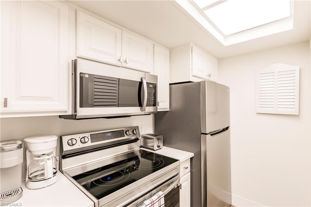 600 Neapolitan Way 228, Naples, FL 34103-10