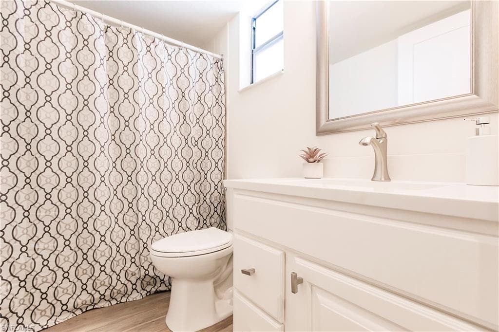 600 Neapolitan Way 228, Naples, FL 34103-21