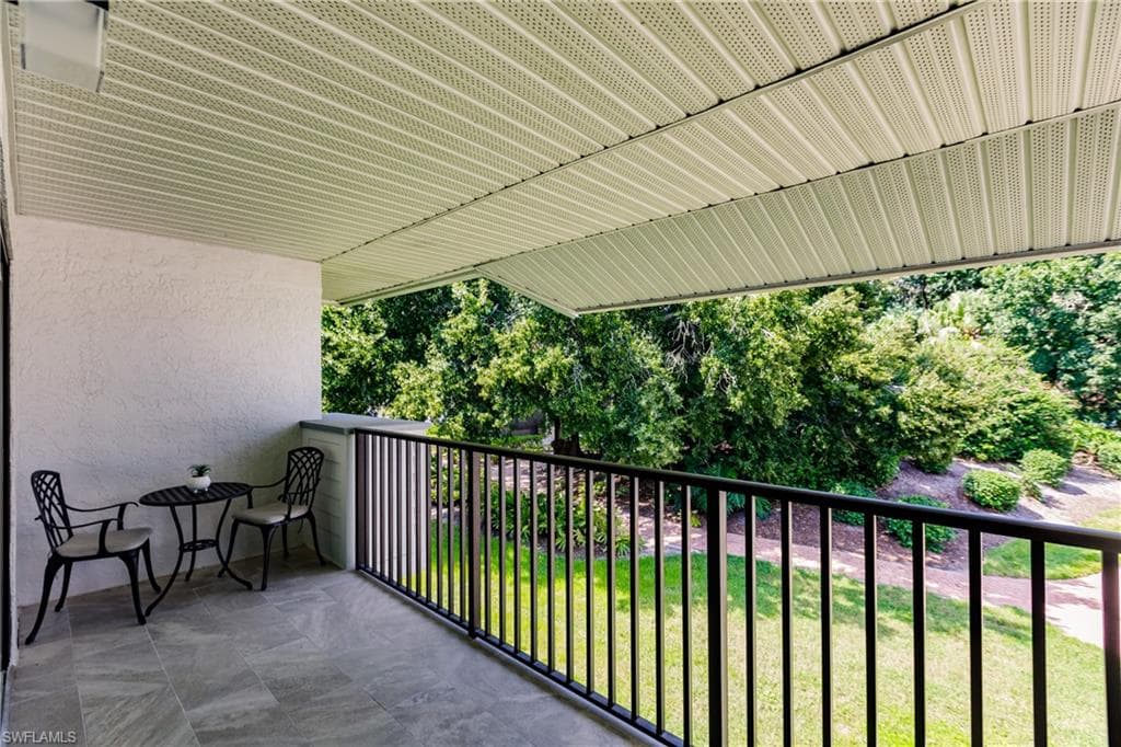 600 Neapolitan Way 228, Naples, FL 34103-25