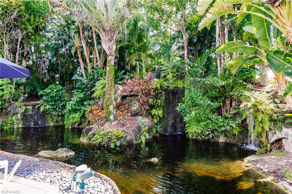 600 Neapolitan Way 228, Naples, FL 34103-36