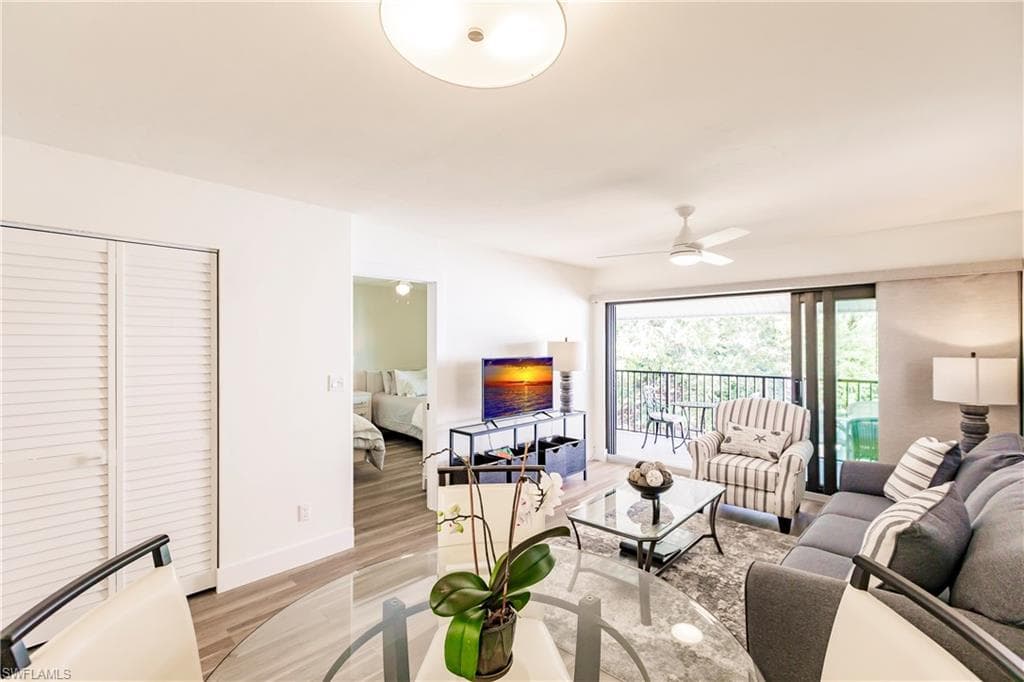 600 Neapolitan Way 228, Naples, FL 34103-6