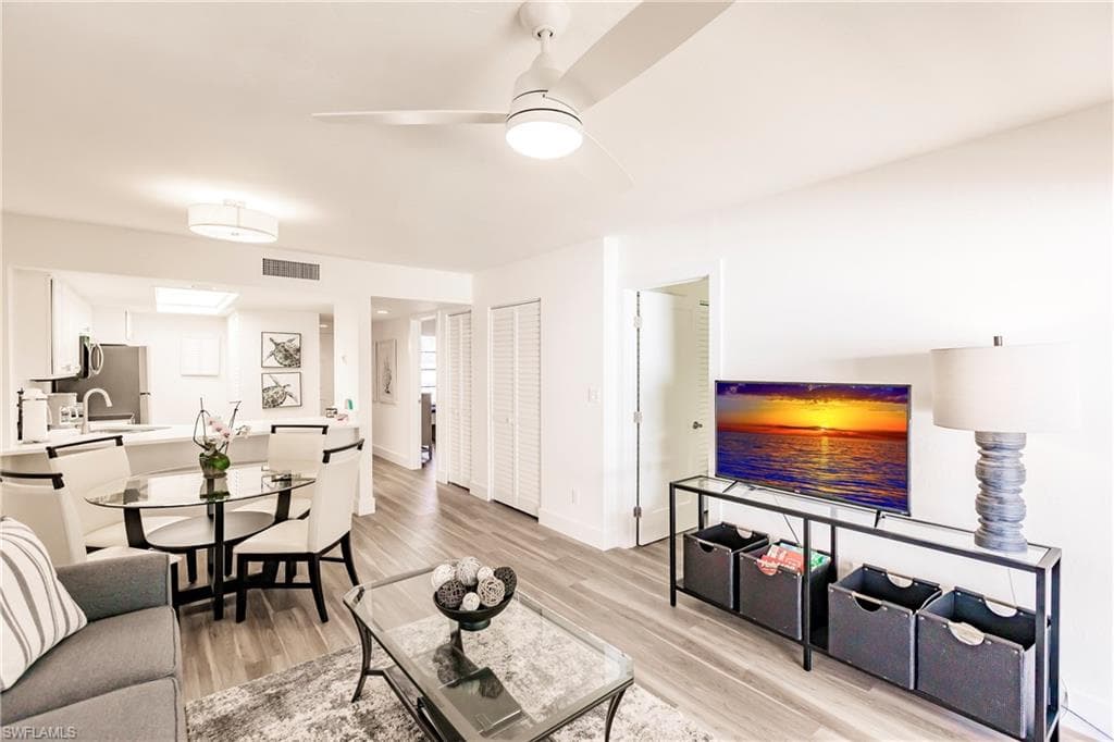 600 Neapolitan Way 228, Naples, FL 34103-7