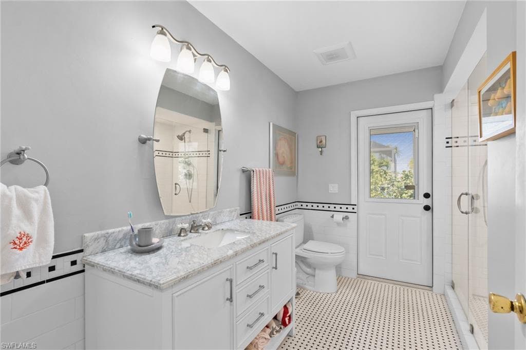 1230 Lilac Ave, Marco Island, FL 34145-27