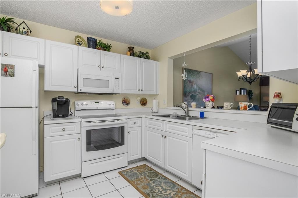 721 Landover Ct 204, Naples, FL 34104-15