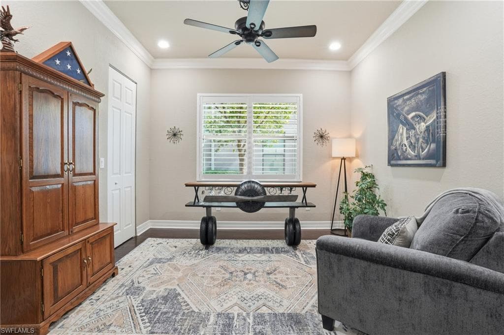 10043 Chesapeake Bay Dr, Fort Myers, FL 33913-8