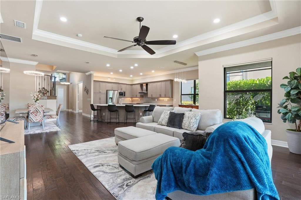 10043 Chesapeake Bay Dr, Fort Myers, FL 33913-13