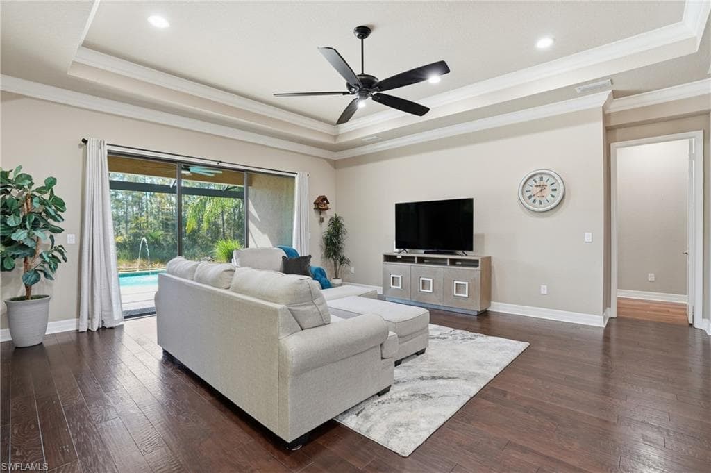 10043 Chesapeake Bay Dr, Fort Myers, FL 33913-14