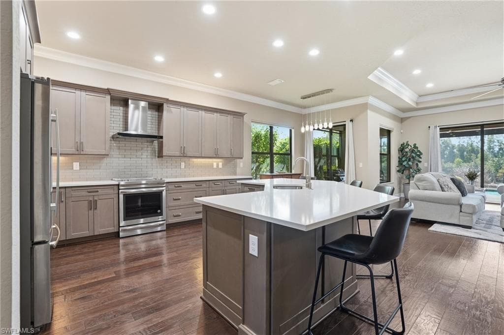 10043 Chesapeake Bay Dr, Fort Myers, FL 33913-16