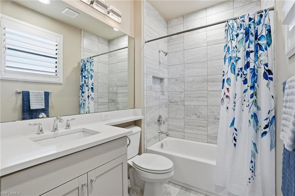 10043 Chesapeake Bay Dr, Fort Myers, FL 33913-27