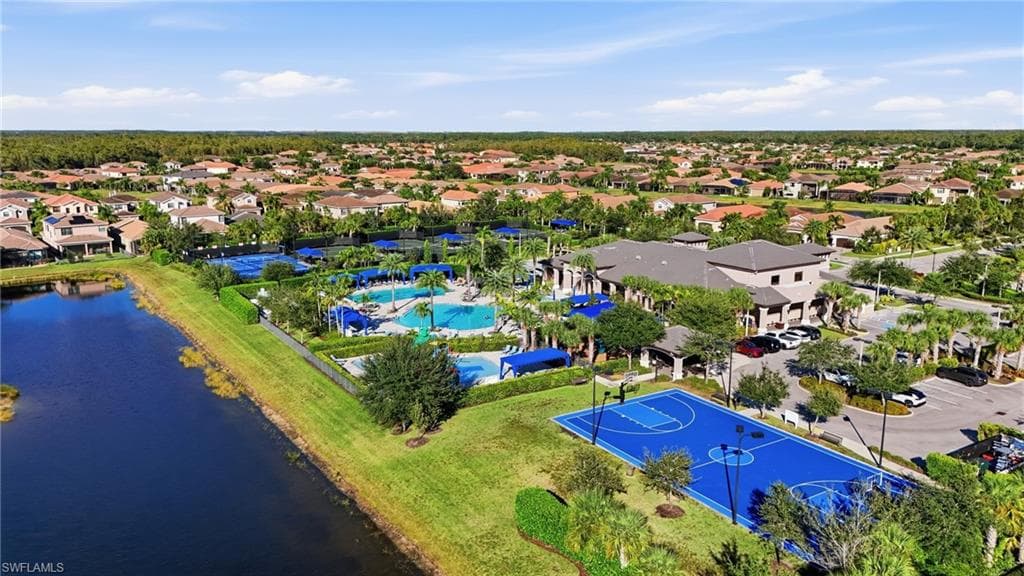 10043 Chesapeake Bay Dr, Fort Myers, FL 33913-38