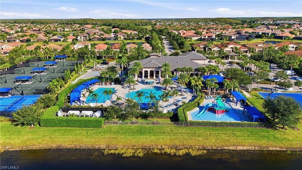 10043 Chesapeake Bay Dr, Fort Myers, FL 33913-39