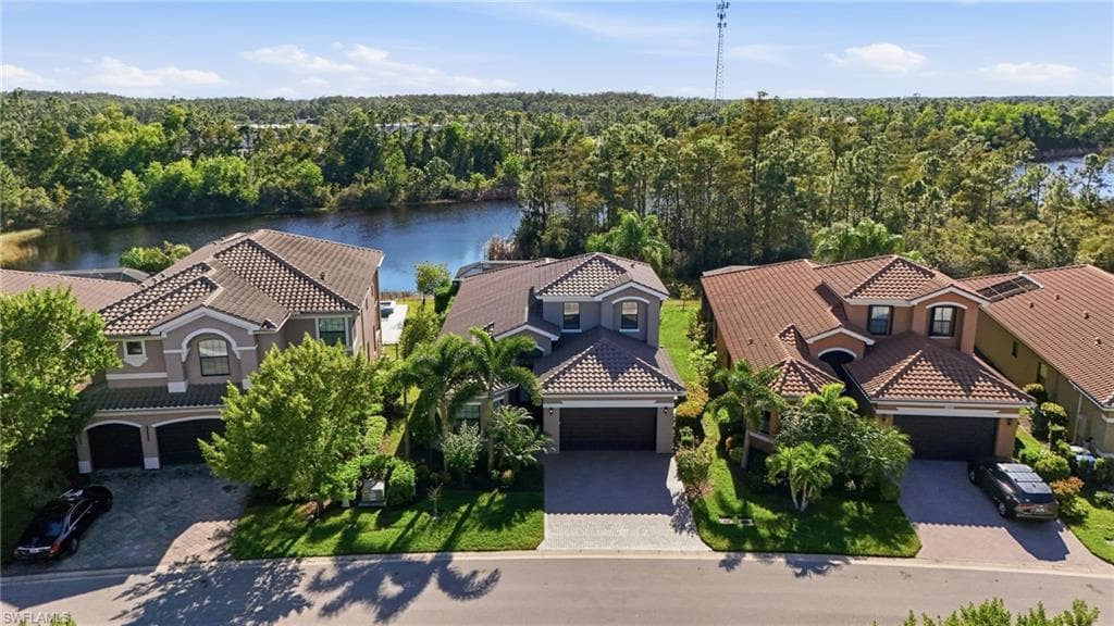 10043 Chesapeake Bay Dr, Fort Myers, FL 33913-3