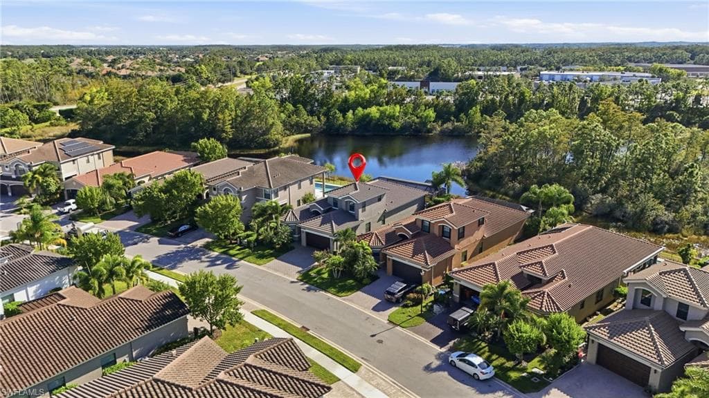 10043 Chesapeake Bay Dr, Fort Myers, FL 33913-5