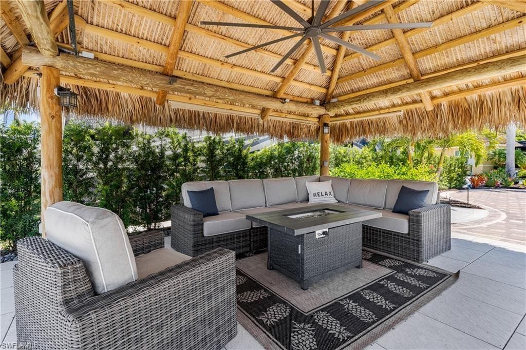 13461 Ladyfish Ln, Naples, FL 34114-10