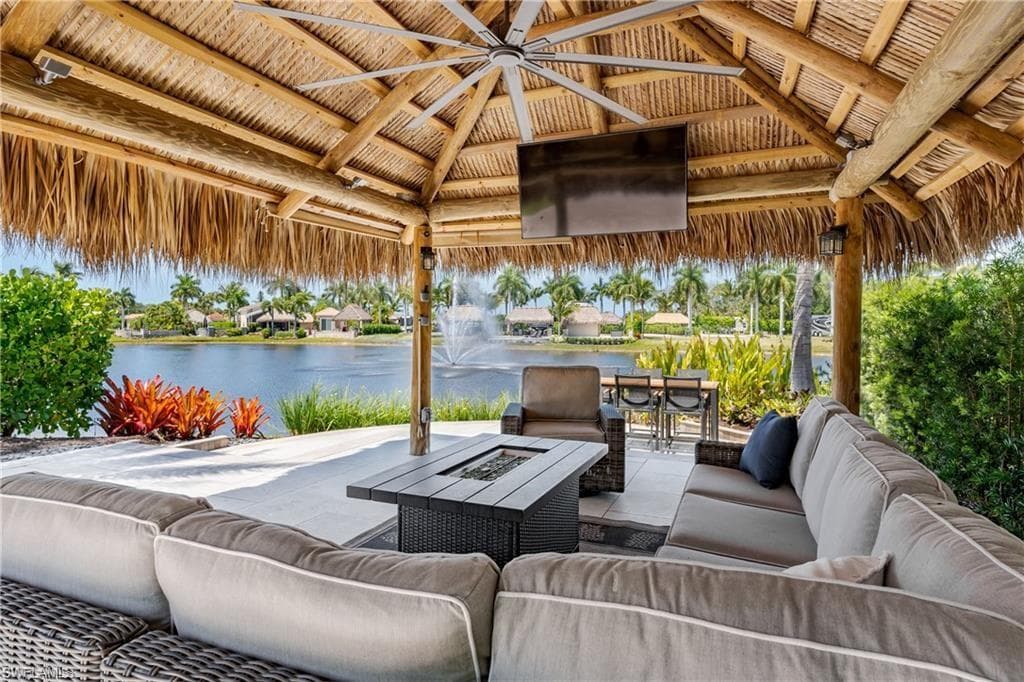 13461 Ladyfish Ln, Naples, FL 34114-11