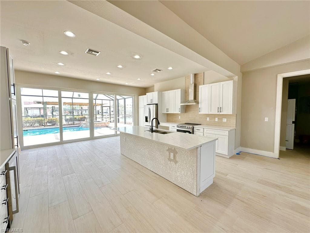 132 Egret St, Fort Myers Beach, FL 33931-8