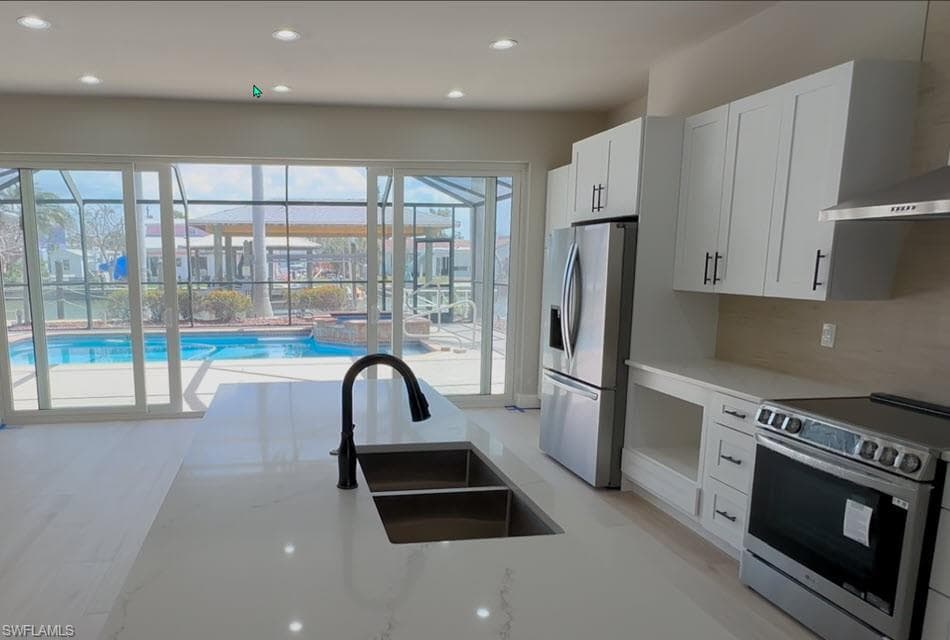 132 Egret St, Fort Myers Beach, FL 33931-11