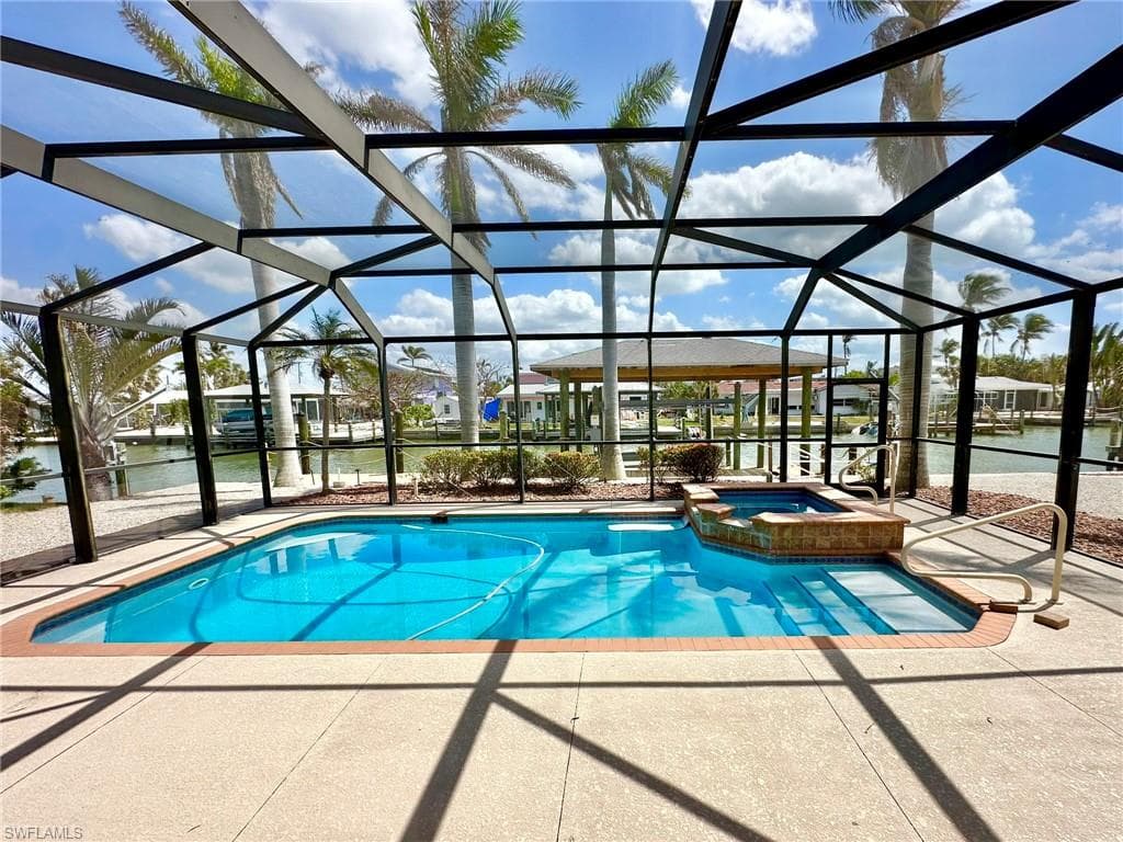 132 Egret St, Fort Myers Beach, FL 33931-3