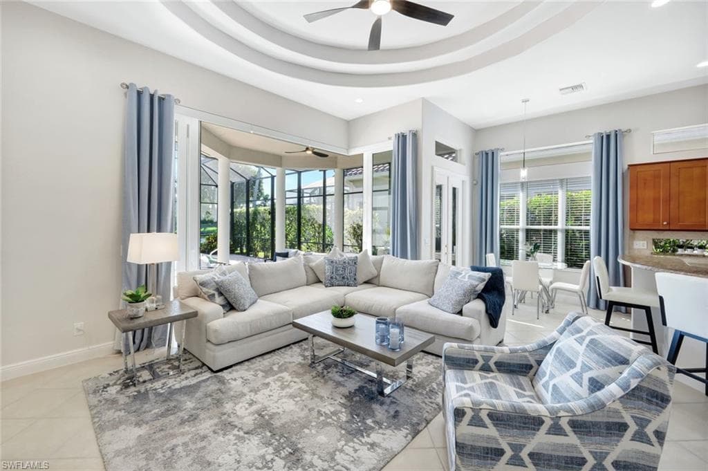 8980 Cherry Oaks Trl, Naples, FL 34114-8