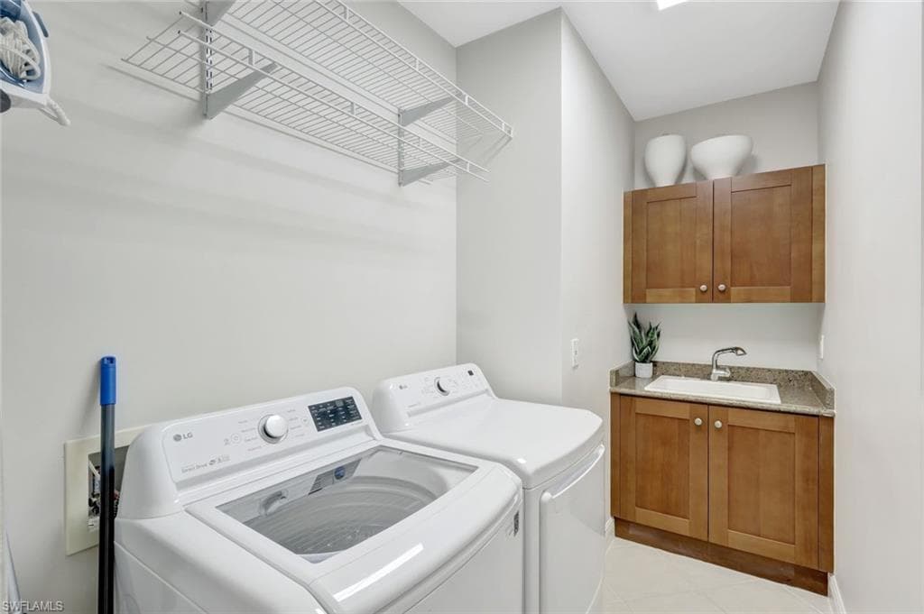 8980 Cherry Oaks Trl, Naples, FL 34114-31