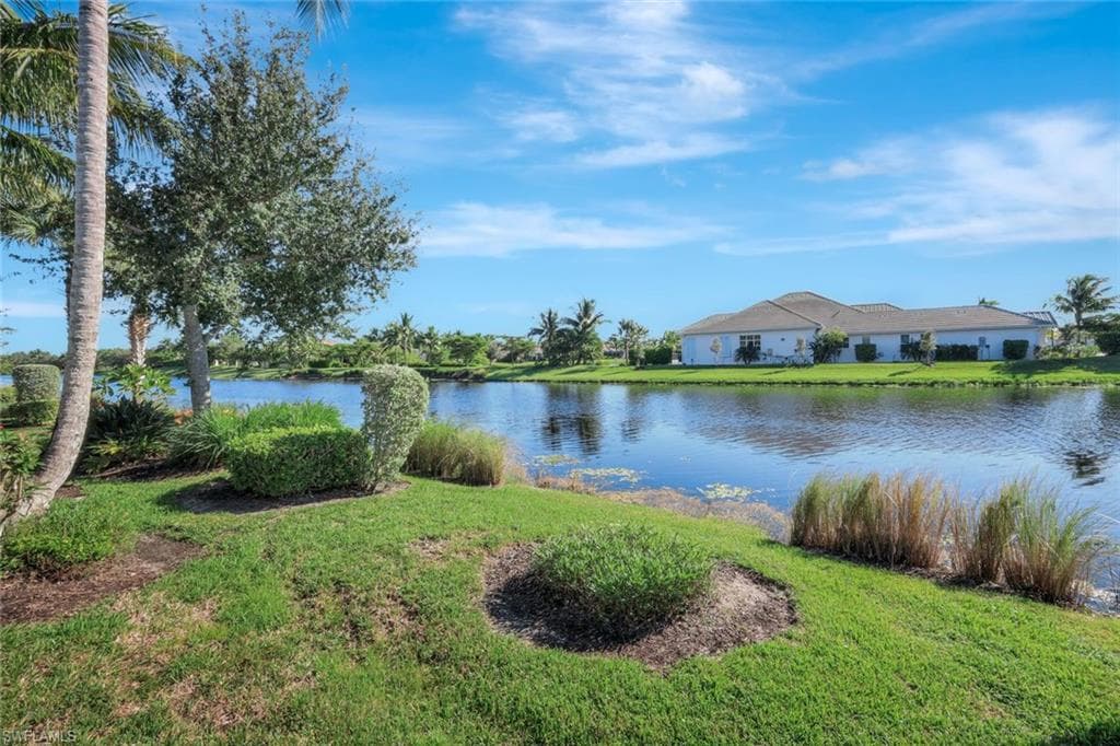 8980 Cherry Oaks Trl, Naples, FL 34114-40