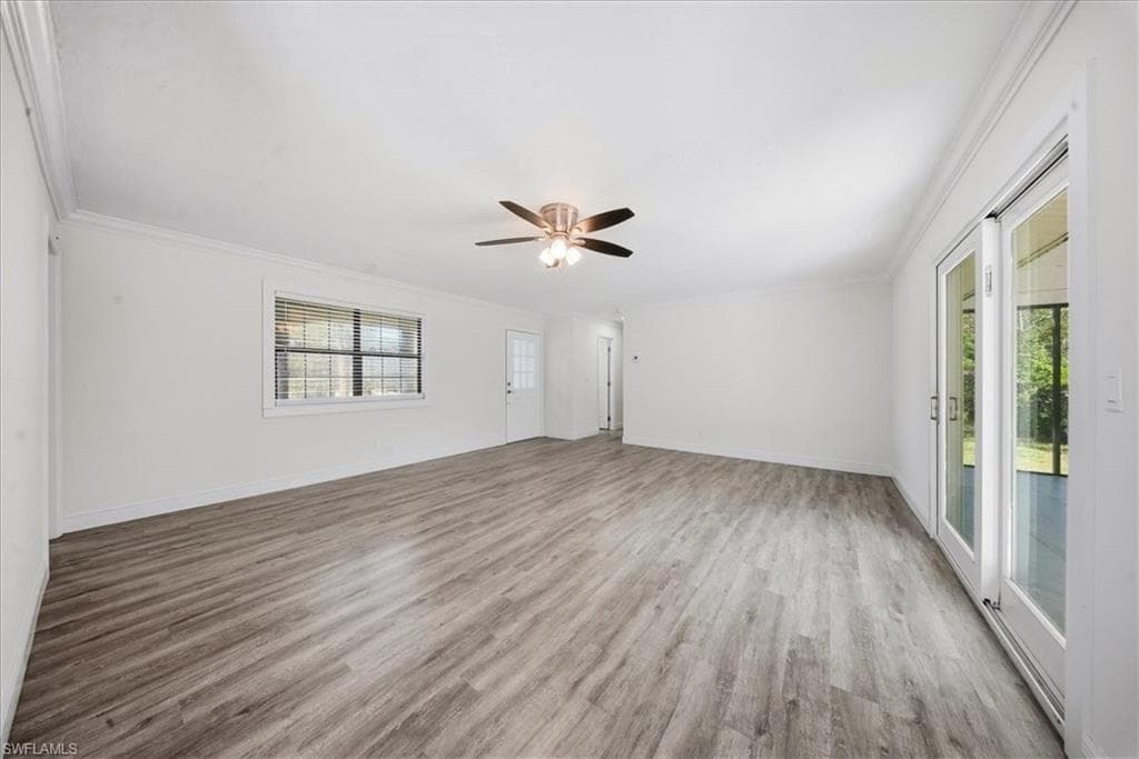 360 Desoto Blvd S, Naples, FL 34117-13