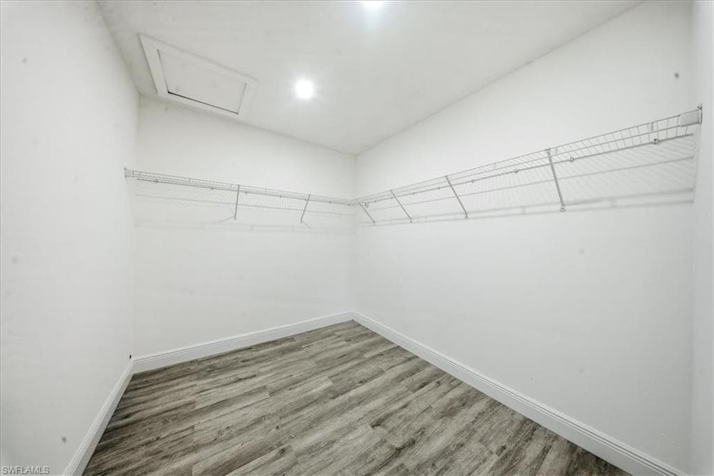 360 Desoto Blvd S, Naples, FL 34117-19