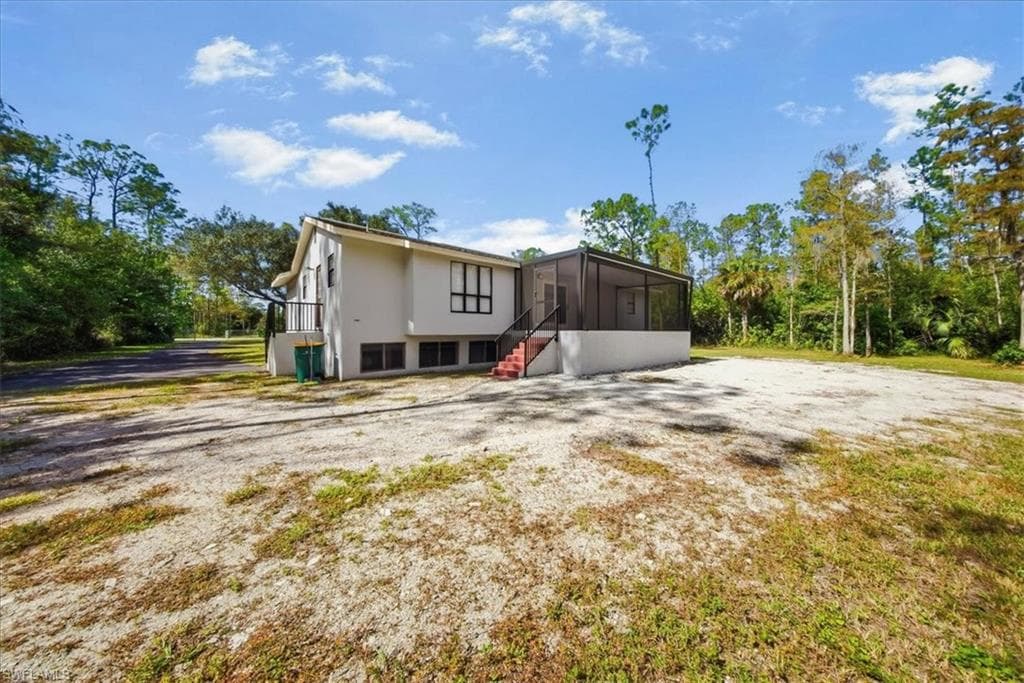 360 Desoto Blvd S, Naples, FL 34117-36