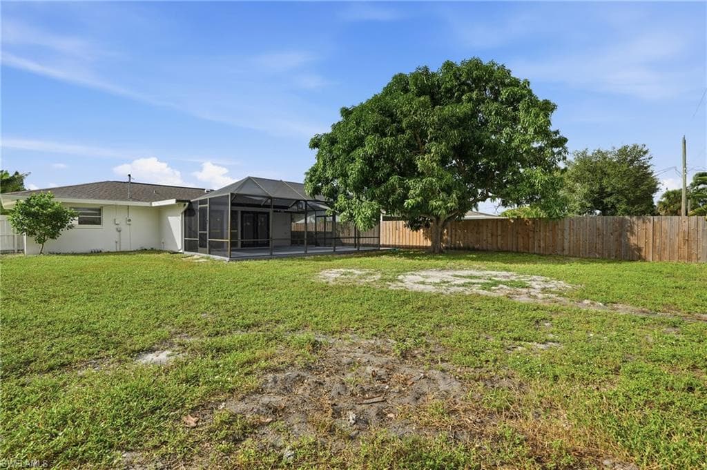 1205 Hilltop Dr, Naples, FL 34103-8