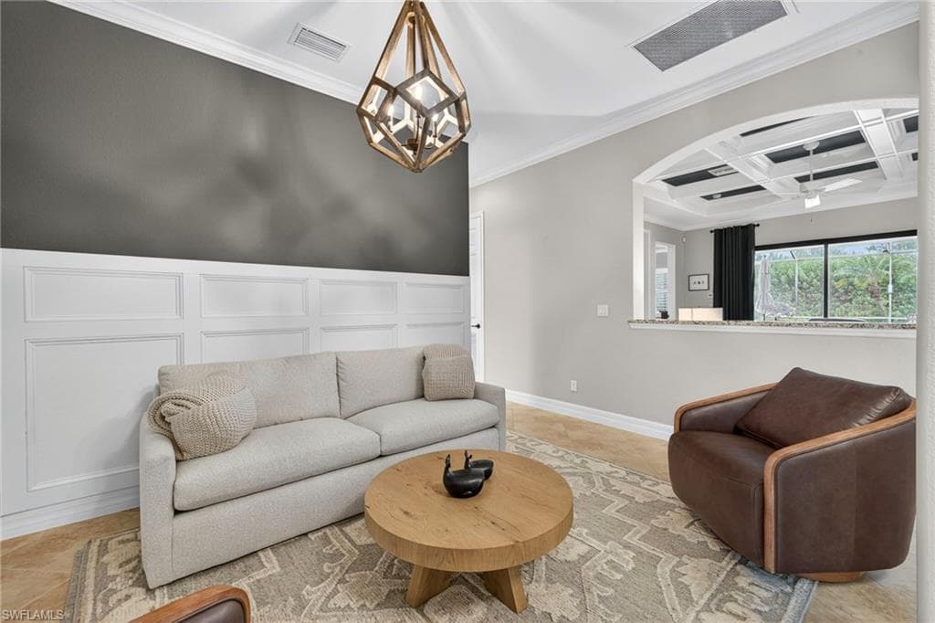 9352 Vercelli Ct, Naples, FL 34113-9