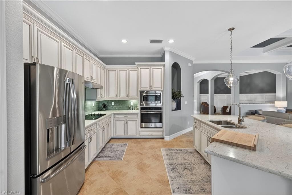 9352 Vercelli Ct, Naples, FL 34113-14